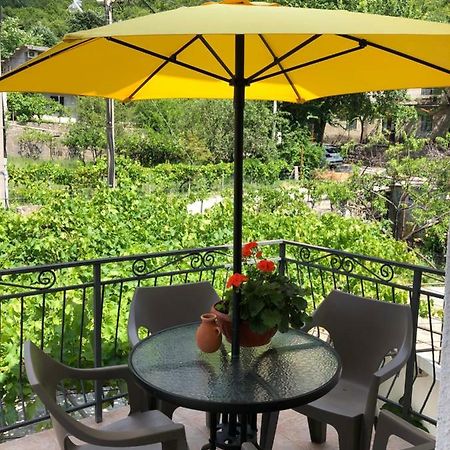 Apartman Nina2 Рісан Екстер'єр фото