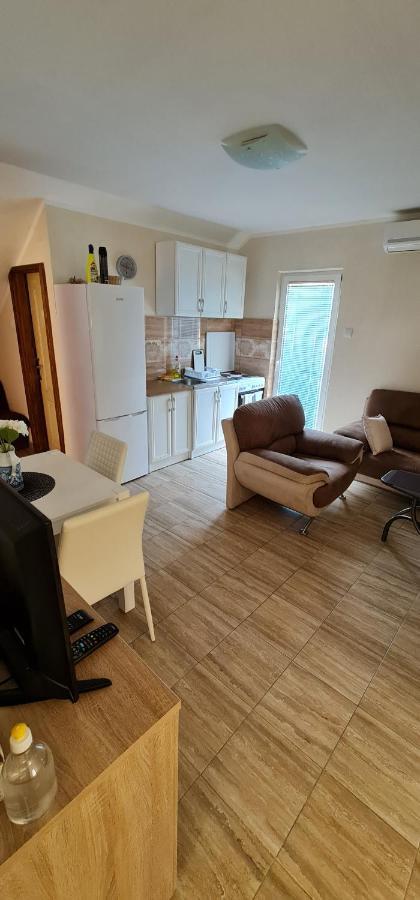 Apartman Nina2 Рісан Екстер'єр фото