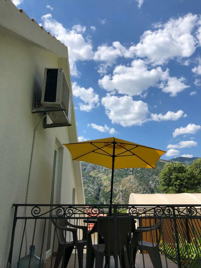 Apartman Nina2 Рісан Екстер'єр фото