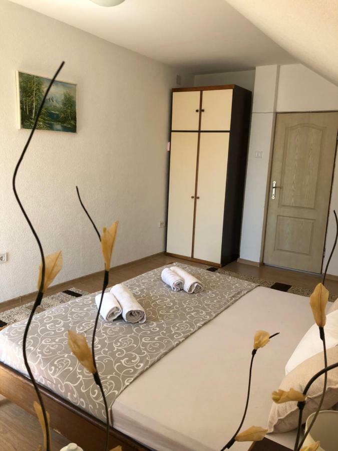 Apartman Nina2 Рісан Екстер'єр фото