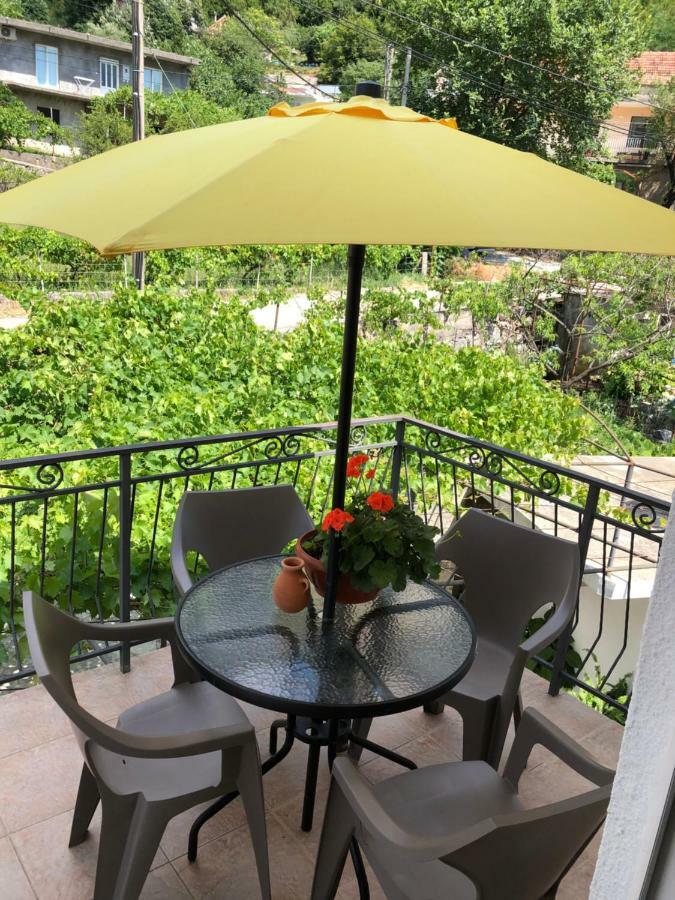 Apartman Nina2 Рісан Екстер'єр фото